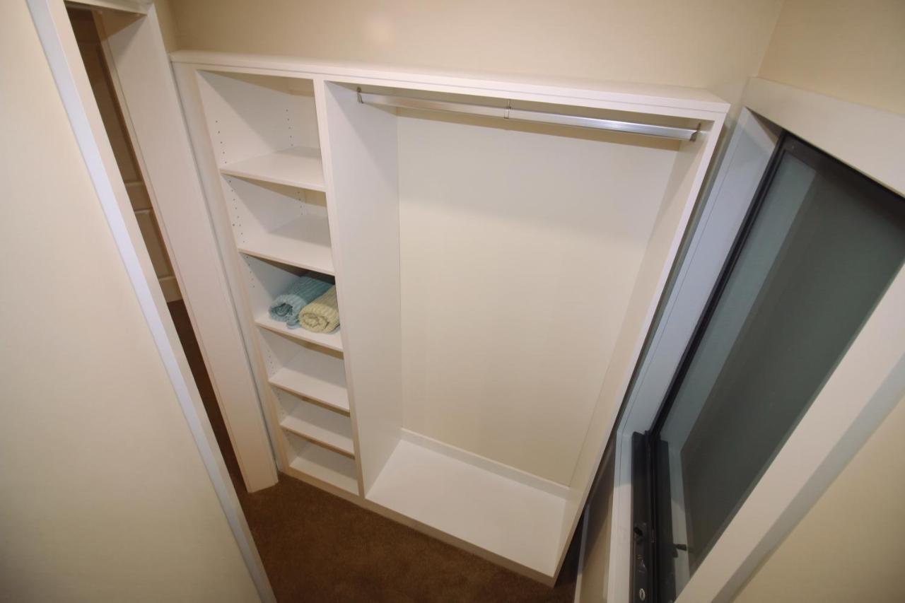 Silver House - Melbourne Airport Accommodation - 7 Minutes From Melbourne Airport Exterior photo